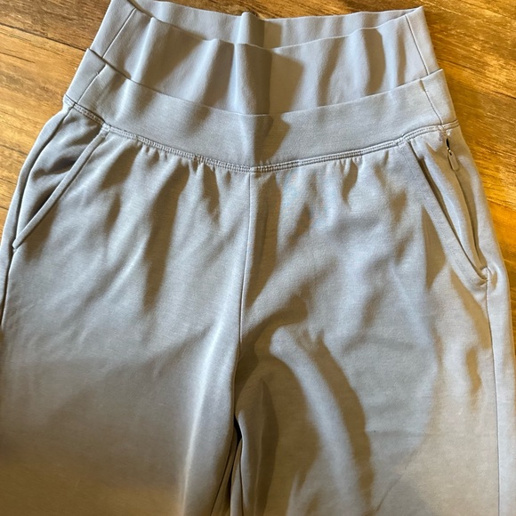 Athleta Seasoft Crewneck & Wide-Leg Pants in color coastline blue size XS - Picture 10 of 13